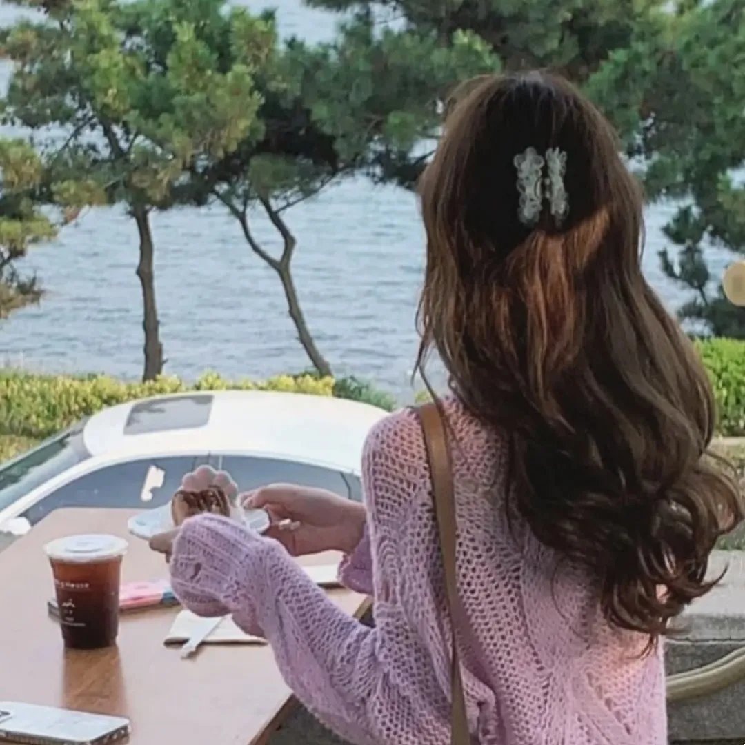 老师，你会不会回来 封面